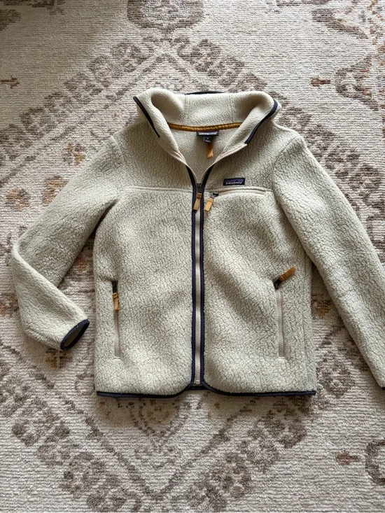 Patagonia Women’s Retro Pile Fleece Jacket