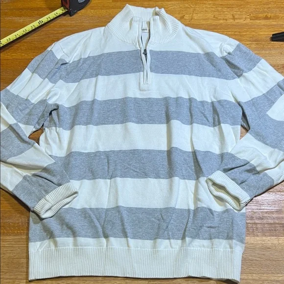 Old Navy Men Large Gray White Stripe Quarter Zip Mock‎ Neck Long Sleeve Sweater