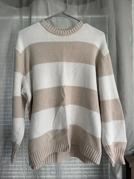 Hollister Cream and Tan Striped Crewneck Sweater