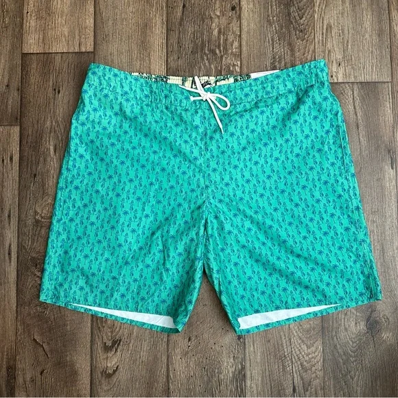 ST JOHN’S BAY SHORTS MEN’S  SIZE XXL GREEN POCKET NEW