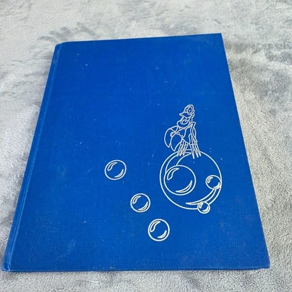 VINTAGE Disney's Treasure of children's‎ classics-Hardcover Special ED '97
