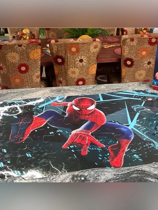 2014 Cardinal x Marvel The Amazing Spider-Man 2 46 Piece 3 Foot Floor Puzzle