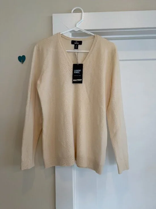 Women's Lands' End Cream Cashmere Sweater Size L NWT