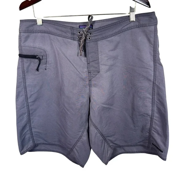 Patagonia Men's Gray Board Shorts Swim Trunks Elastic Drawstring‎ Pocket