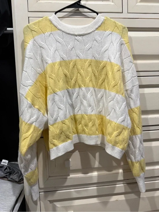 No Boundaries Yellow & White Striped Cable-Knit Crew Sweater