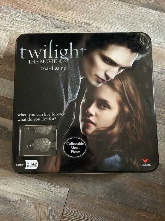 Twilight The Movie Board Game with Collectable Metal Pieces