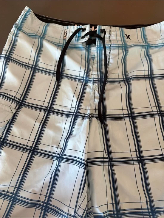 Men’s Blue Hurley Board Shorts with Blue Plaid - size 33