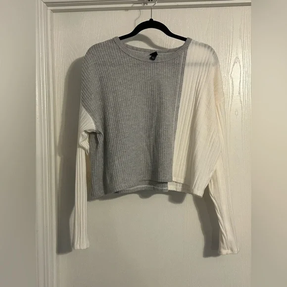 Wild Fable | Gray Knit Sweater | Size Large