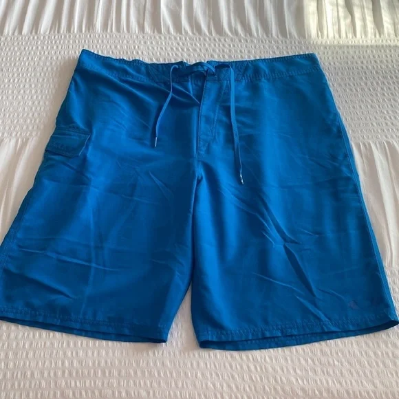 Men’s Oakley royal blue swim trunks/ board shorts size 38