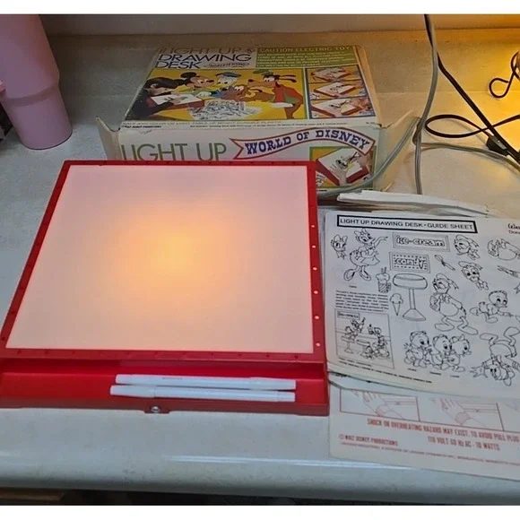Vtg World of Disney by Lakeside Light Up Trace & Color Drawing Desk Board #5340‎