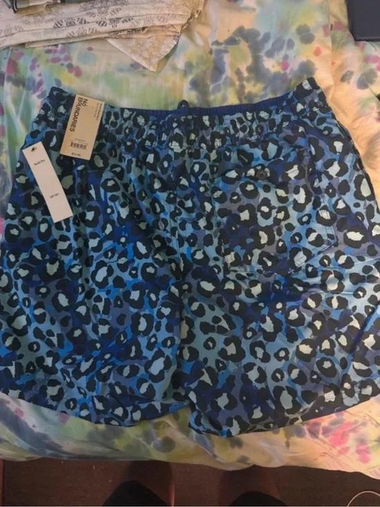 No Boundaries - Men’s Blue Leopard Print Elastic-Waist Swimming Shorts