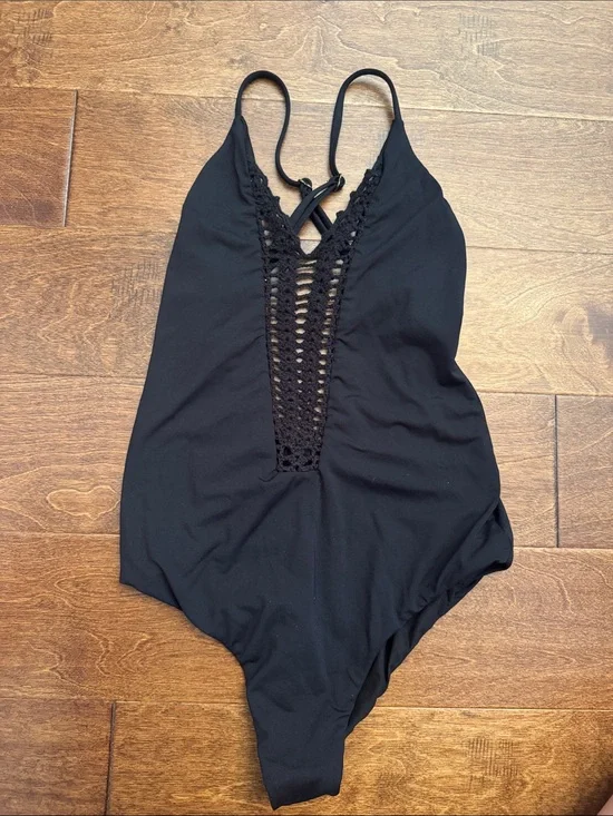 Billabong black one piece swimsuit - crotchet