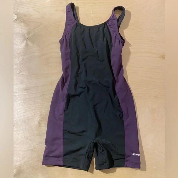 Water Pro Women's Black and Purple One Piece Swimsuit 12 (OM)