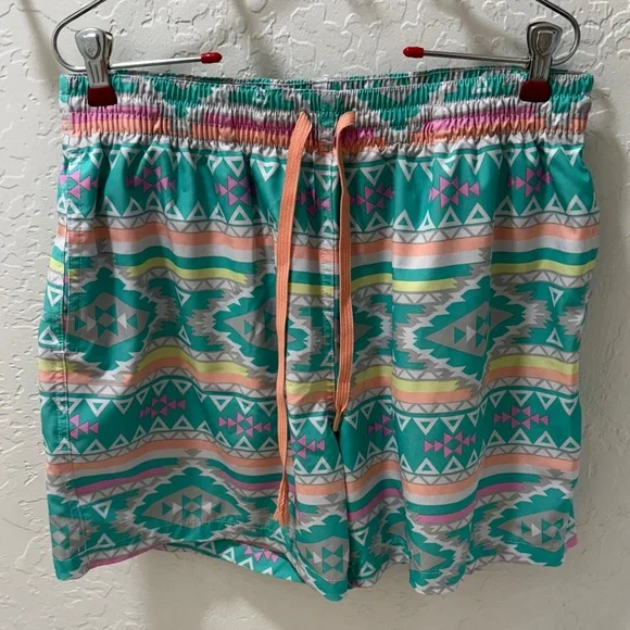 Chubbies Men’s “En Fuego” Swim Trunks XL 5.5”