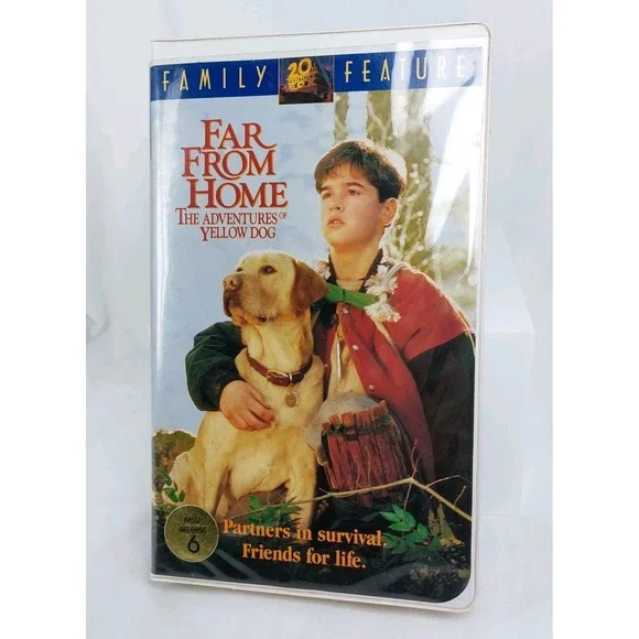 Far From Home‎ The Adventures of Yellow Dog VHS 1995 20th Century Clamshell Case