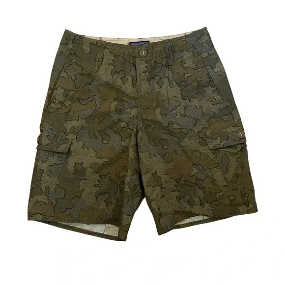 Patagonia Men's Wavefarer Cargo Green Camo Unlined Board Shorts 29 Swim Trunks