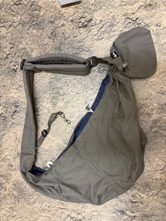SlowTon Hands-Free Pet Carrier Sling – Padded Shoulder Strap – Gray– Small