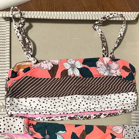 NWOT Sz XL- Maaji reversible bandeau