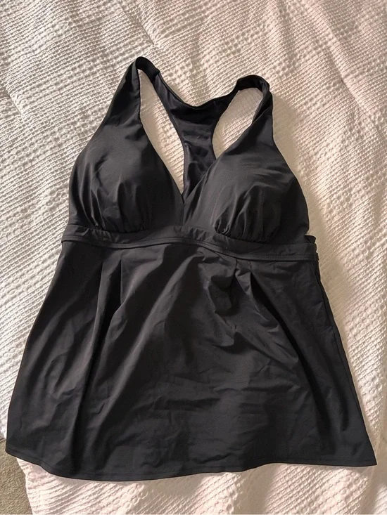 Lands' End Black Swim Tank with V-Neck, v-neck racerback flutter tankini
