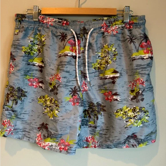 Men's Uzzi‎ Active Wear Swim Shorts Gray with Palm Trees and Flower Pattern M