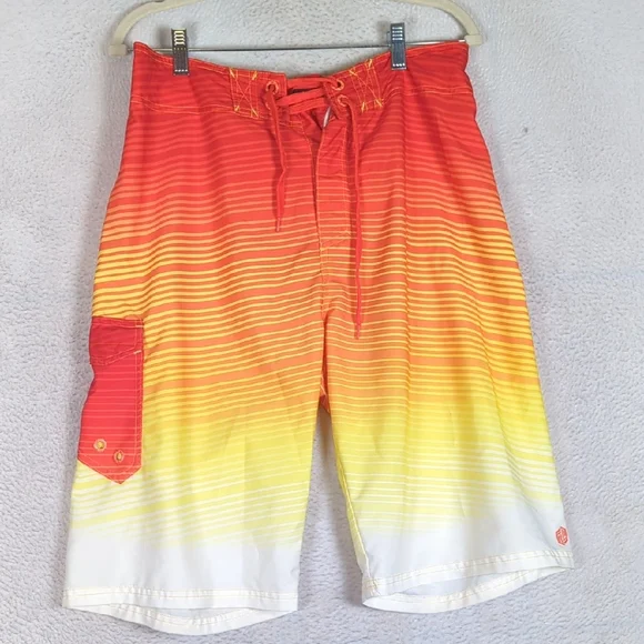 BKE Sport Men's Vibrant Red Athletic Fit Board Shorts Size‎ 34