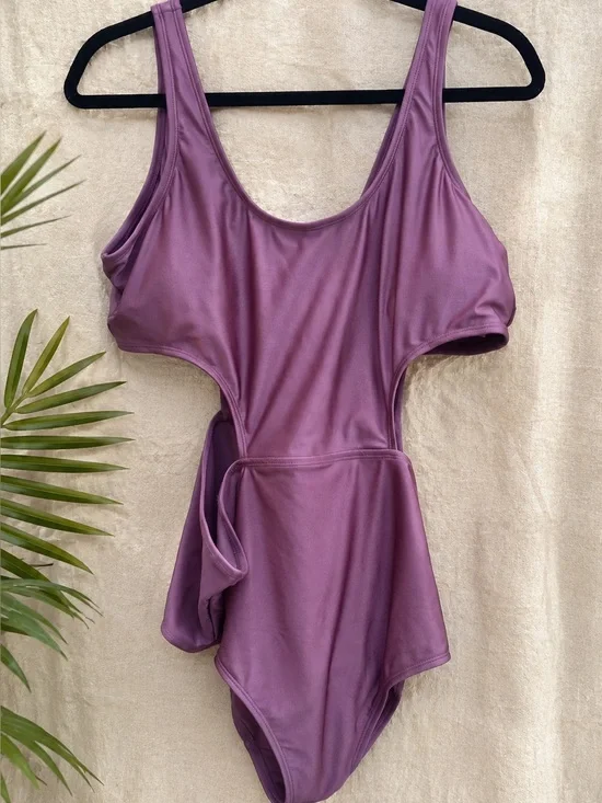 Rue Bleu by Rue21 XL Purple Cutout One Piece Swimsuit Monokini Shelf Bra Resort