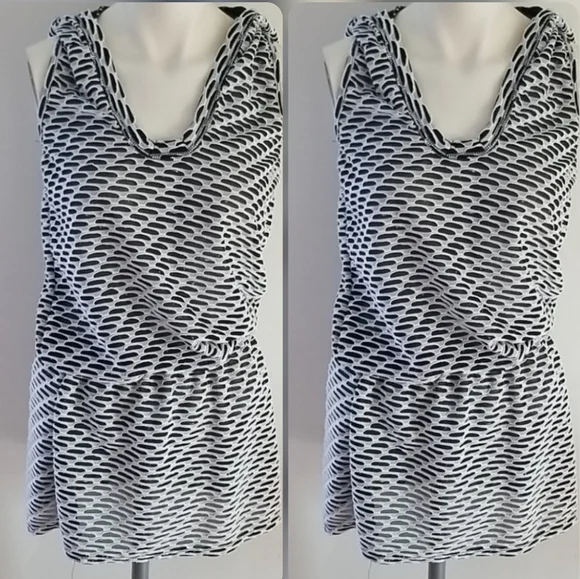 Jordan Taylor black White hooded beach cover up