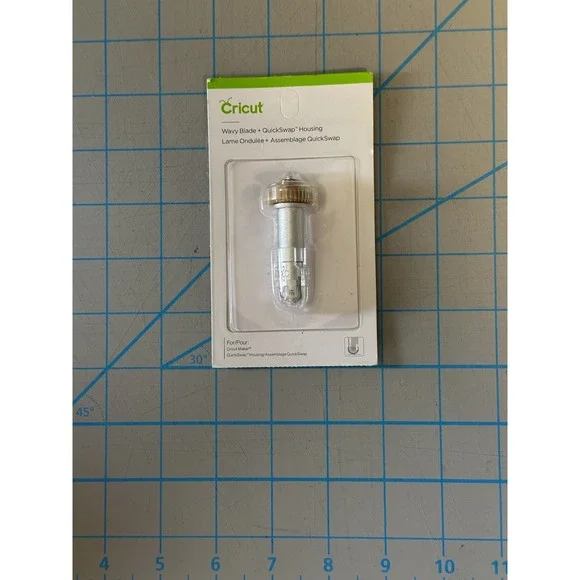 Cricut Wavy Blade and QuickSwap Housing‎ for Cricut Maker Silver 2006838