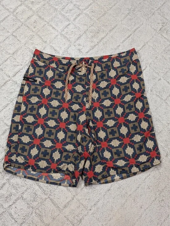 Patagonia Shorts Mens 36 Blue Red Geometric Print Wavefarer Board Swim Trail