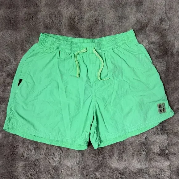 Nike Solid Icon 5” in Swim Shorts Green Men's Size Large