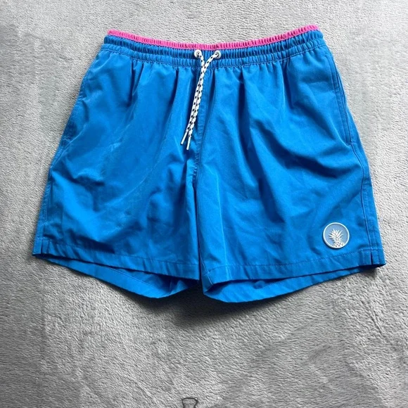 Chubbies Mens Blue Pink Swim Trunks 5.5 Inch Inseam Pineapple Mesh Lined Medium