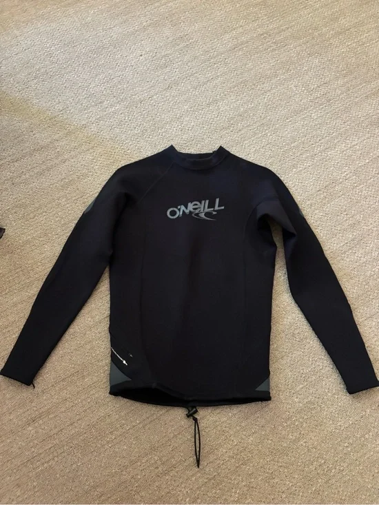 O'Neill Men's Black Long-Sleeve Rash Guard with Subtle Gray Logo
