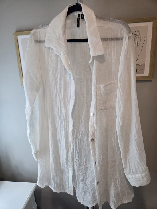 White Men's Lightweight Button-Up Shirt