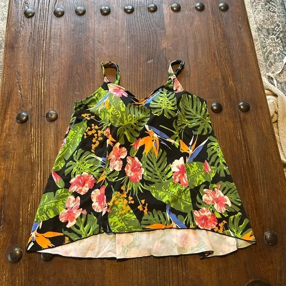 Tropical Floral Women's Bikini Top