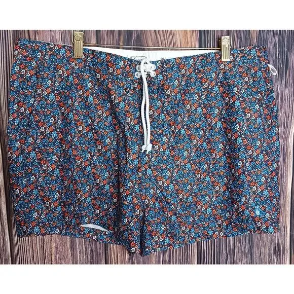 Pengiun All over Floral Print Short Swim‎ Trunks Size 38