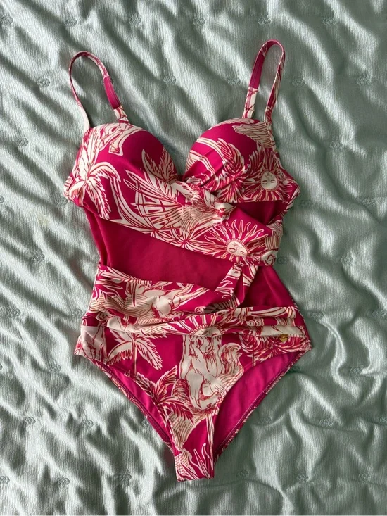 Chamela Colombia One Piece Swimsuit M Pink