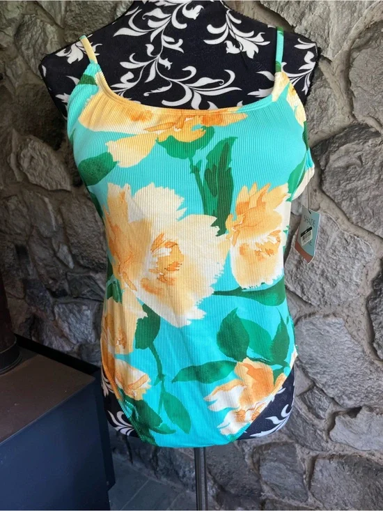 NWT Shade & Shore Ribbed One Piece Swimsuit L