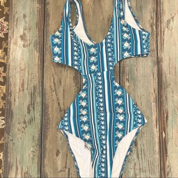 Cupshe NWT Sz Medium One Piece Swimsuit W/ Cutouts, Blue Floral & Stripes Print