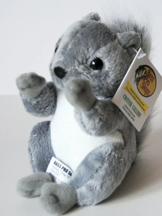 Bass Pro Shops Squirrel Critter Callers Makes Squirrel Sounds Gray White NWT