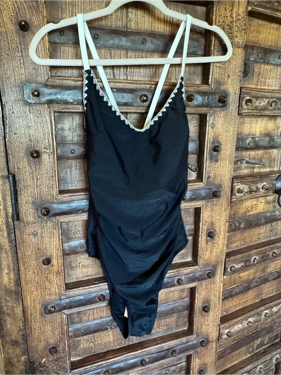 Cupshe Black One-Piece Swimsuit with White Trim