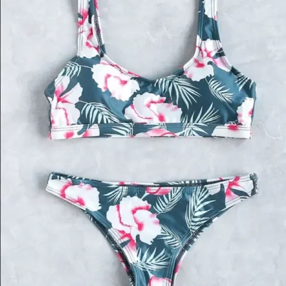 Floral Print Scoop Neck Bikini Two Piece Swimsuit Removable Padding Size Medium