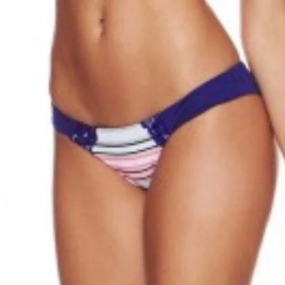 Beach Bunny A Shore Thing‎ Reversible Bikini Bottom