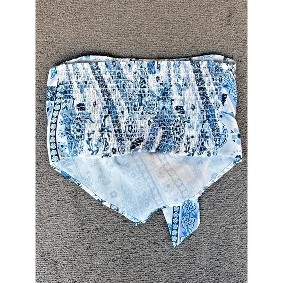 Altard State Bikini Top Women's XL Blue White Polyester Floral Smocked Knotted