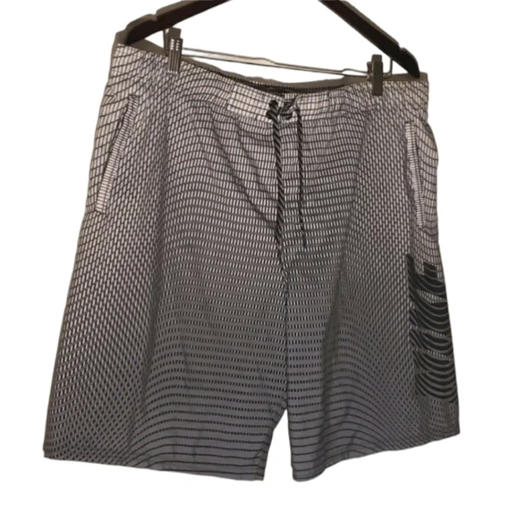 Nike Mens Swim Trunks Large Black White Geometric Grid Mesh Lined‎ Board Shorts