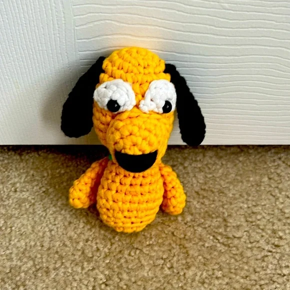 Disney Pluto‎ Keychain Plush Crocheted Stuffed Animal Dog Toy Yellow Black