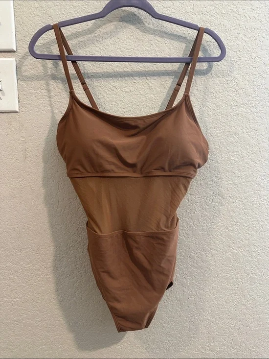 Scoop Neck One-Piece Swimsuit - Brown