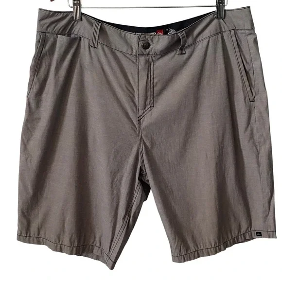 Quiksilver Amphibians Mens XL Grey Hybrid Boardshorts Walkshorts Water Shorts