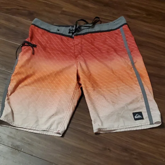 Quiksilver Orange to Cream Gradient Men's Boardshorts