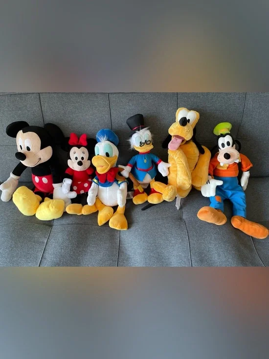 6 Walt Disney Characters