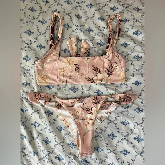 agua bendia | Reversible Floral Pink Bikini Set